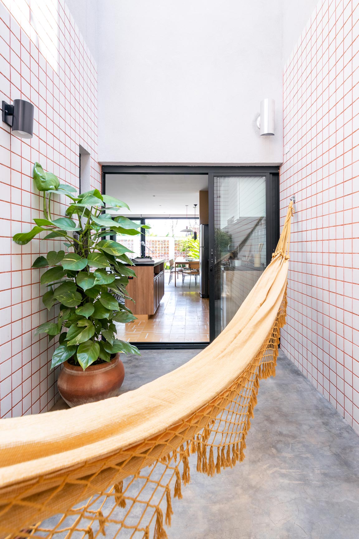 10 casa alegre mundi fundos rawi arquitetura sao paulo