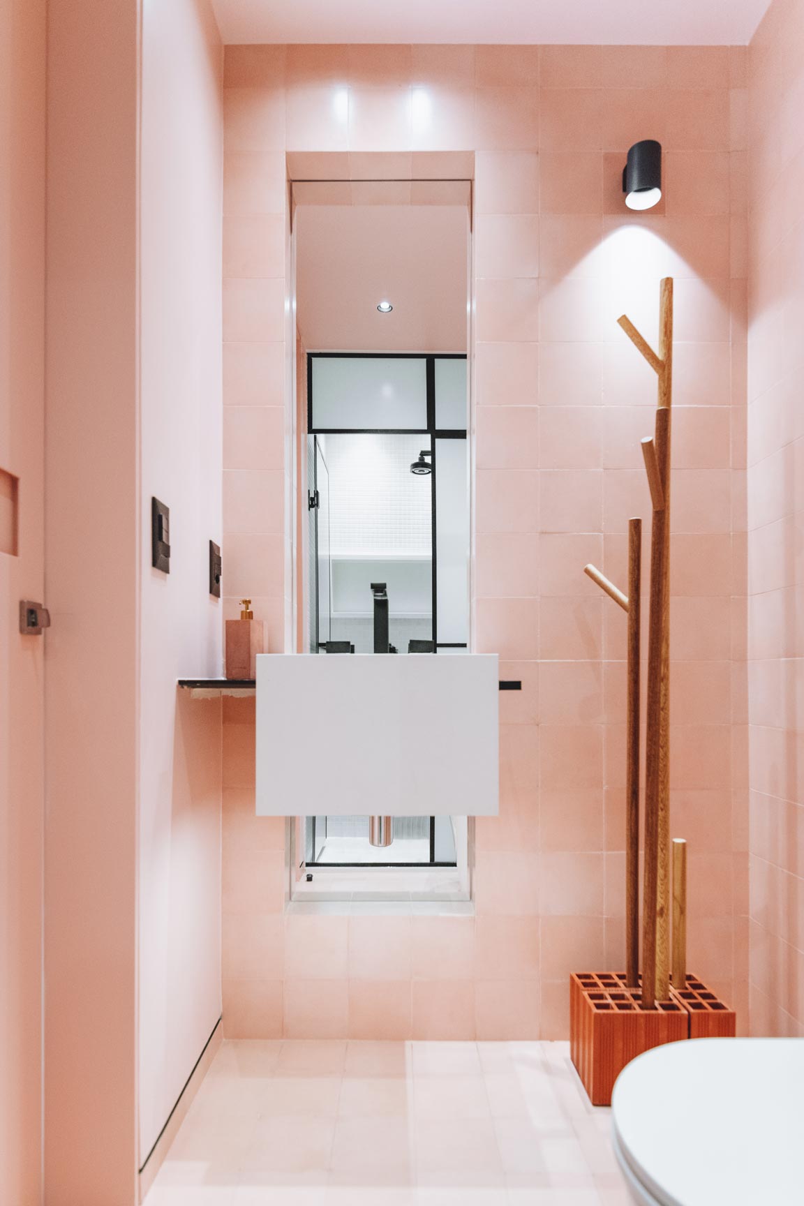 12 apartamento duas cores banheiro rawi arquitetura sao paulo